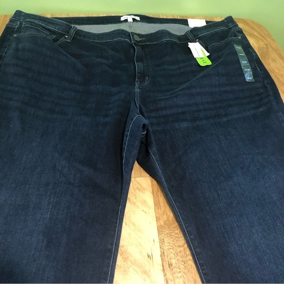NWT Lane Bryant Signature Fit Straight Mid-Rise Jeans Size 34/36 Stretch 54x31 - Picture 3 of 16